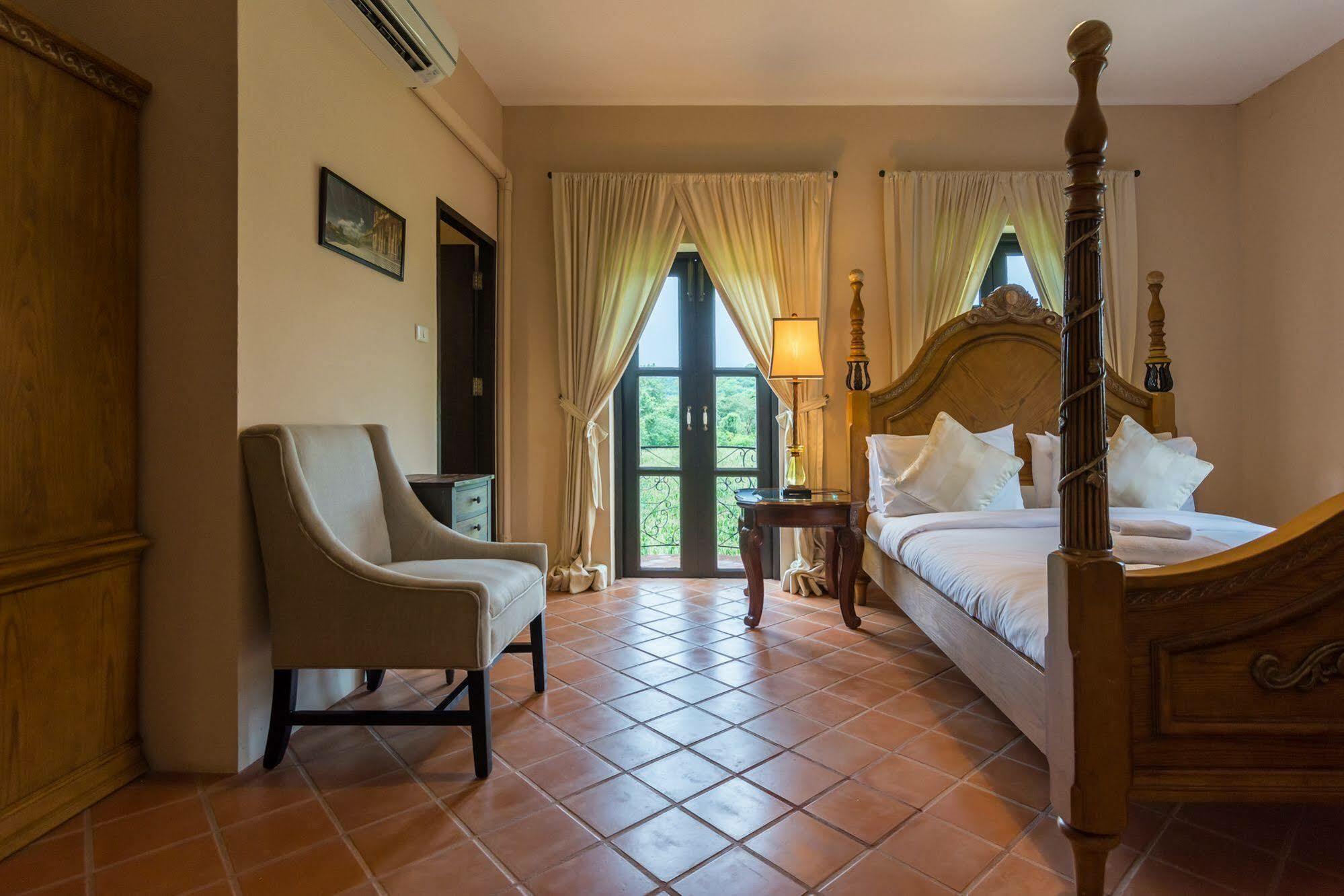 Ban Tha Chang Villa Malinee Khao Yai מראה חיצוני תמונה
